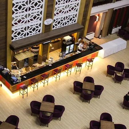 Budan Thermal & Convention Center ホテル 5*