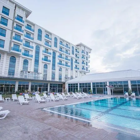Budan Thermal & Convention Center ホテル 5*