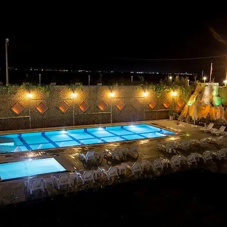 Budan Thermal & Convention Center ホテル 5*